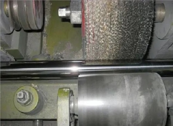 304����ֹ�ΪʲôҪ�׹⣿��������������