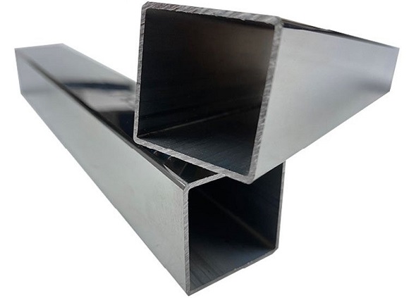 304����ַ������ö��