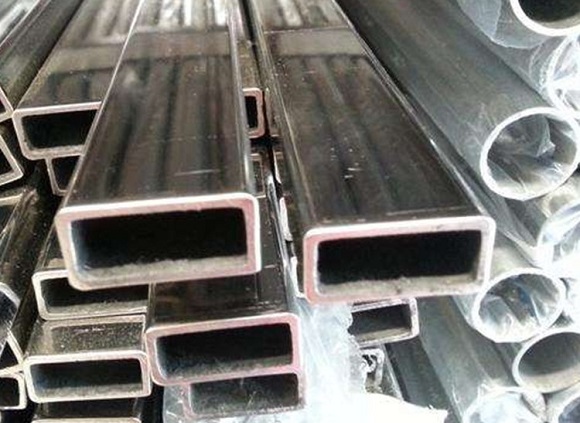 304����ֹ���ô����ʵ��