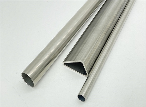 �������Ʒ�ܾ�����ʴ���γ�Ե��ԭ��