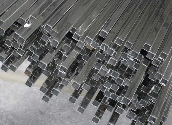 304����ֹ�����Ӧ���Ǽ���